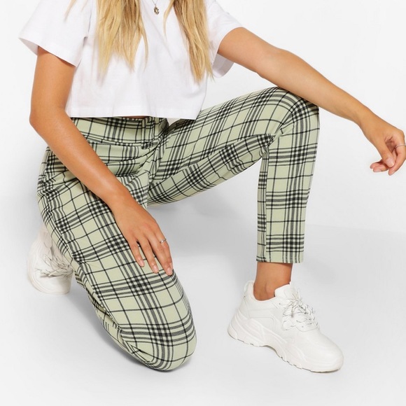 Boohoo Pants - Boohoo Green Checked Belted Pants